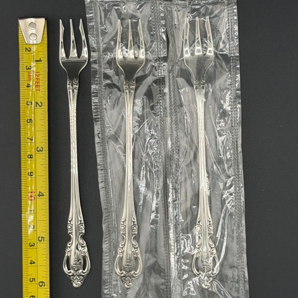 NEW Oneida Brahms Cocktail/Seafood Forks 6" SET OF THREE